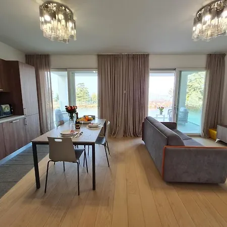 Apartment Sole Di Diana Luxury Peschiera del Garda