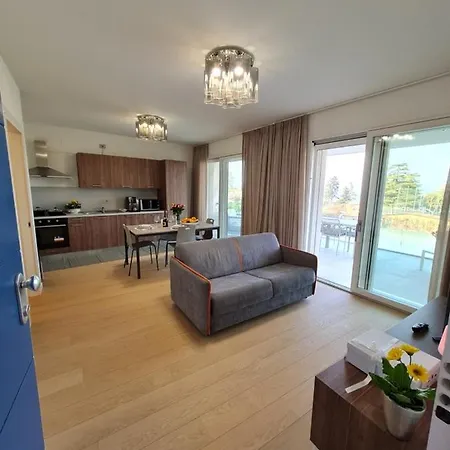 Sole Di Diana Luxury